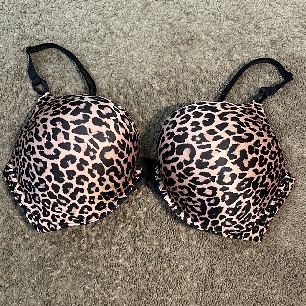 Victoria’s Secret Bombshell bra
